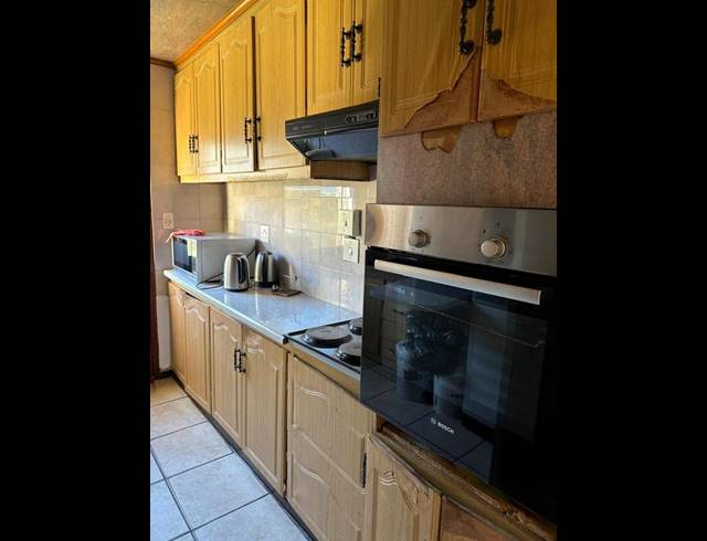 3 BEDROOM HOUSE FOR SALE IN ORLANDO